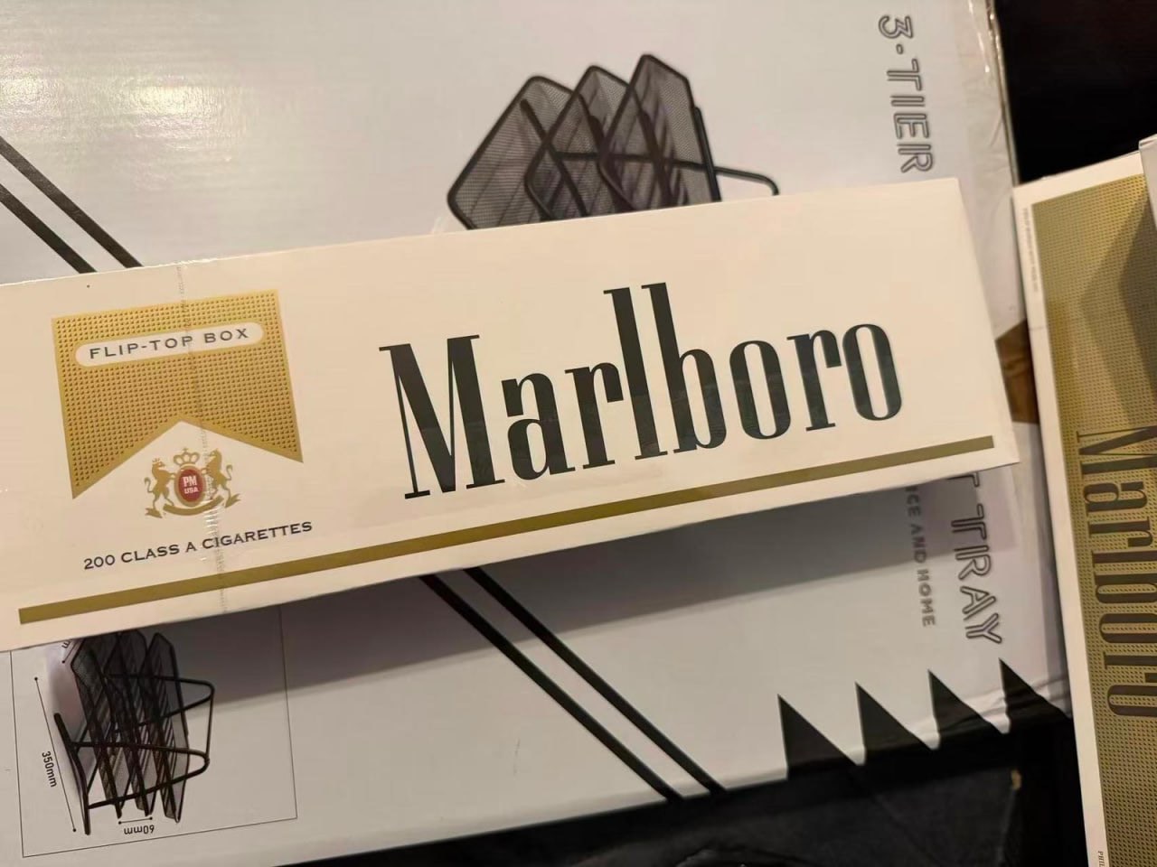 Marlboro Gold Pack White & Gold Flip-Top Box - 200 Cigarettes